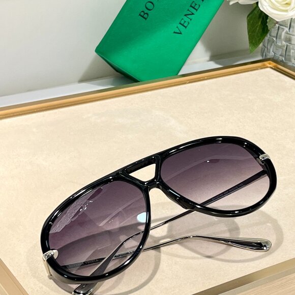 BOTTEGA VENETA Sunglasses
